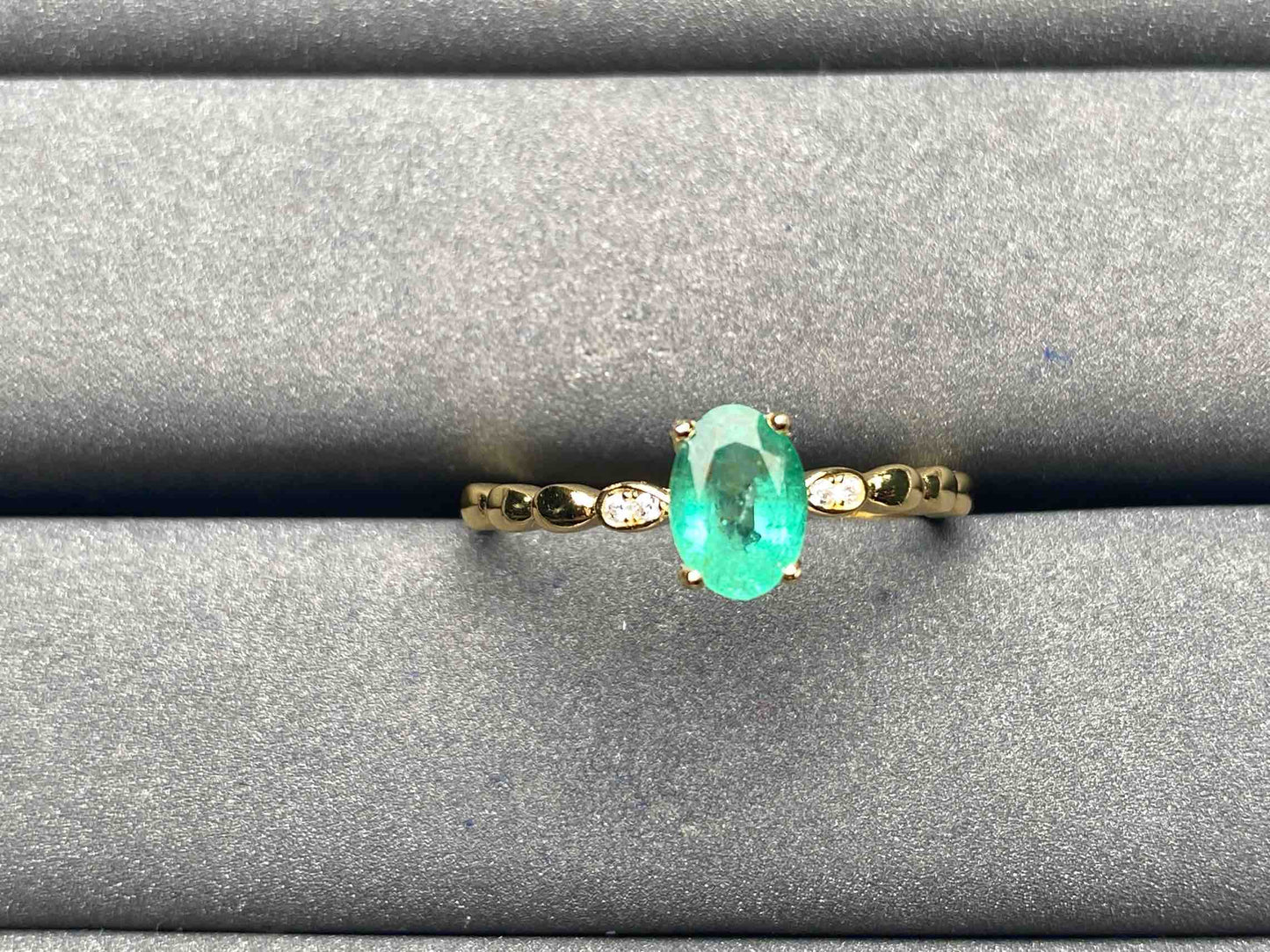 A6173 Emerald Ring