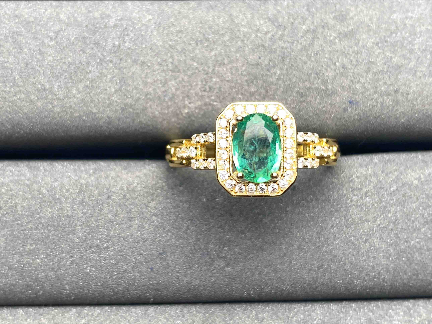 A6176 Emerald Ring