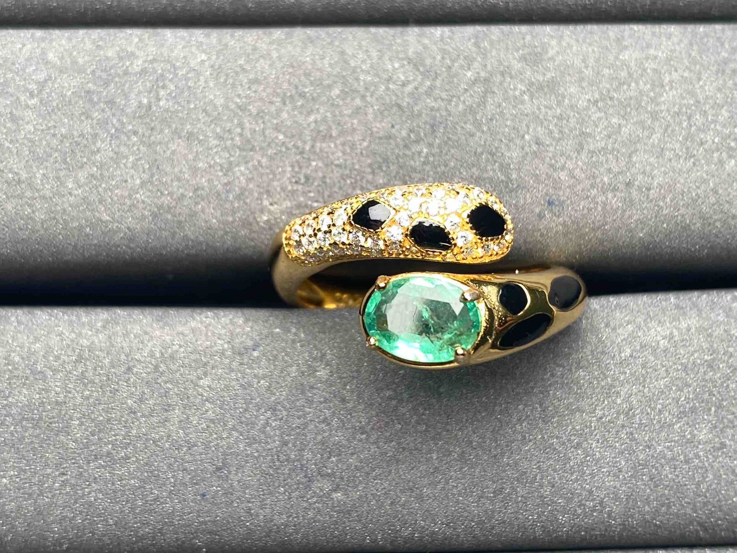 A6181 Emerald Ring