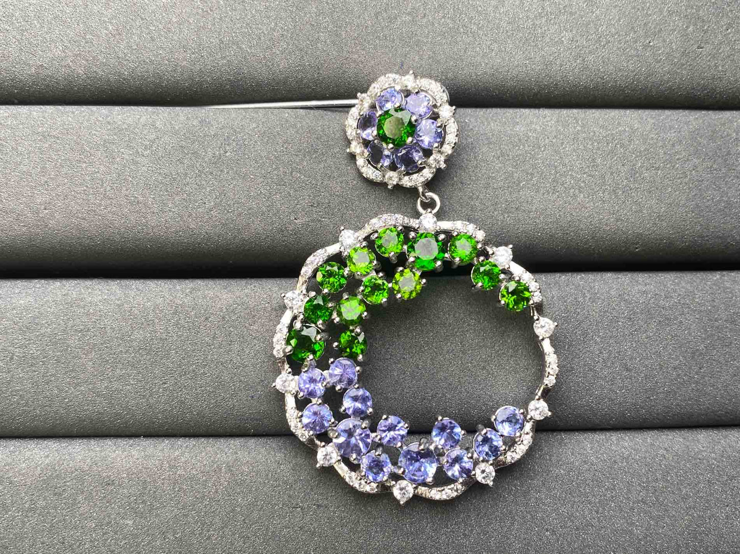 A6262 Tsavorite Pendant