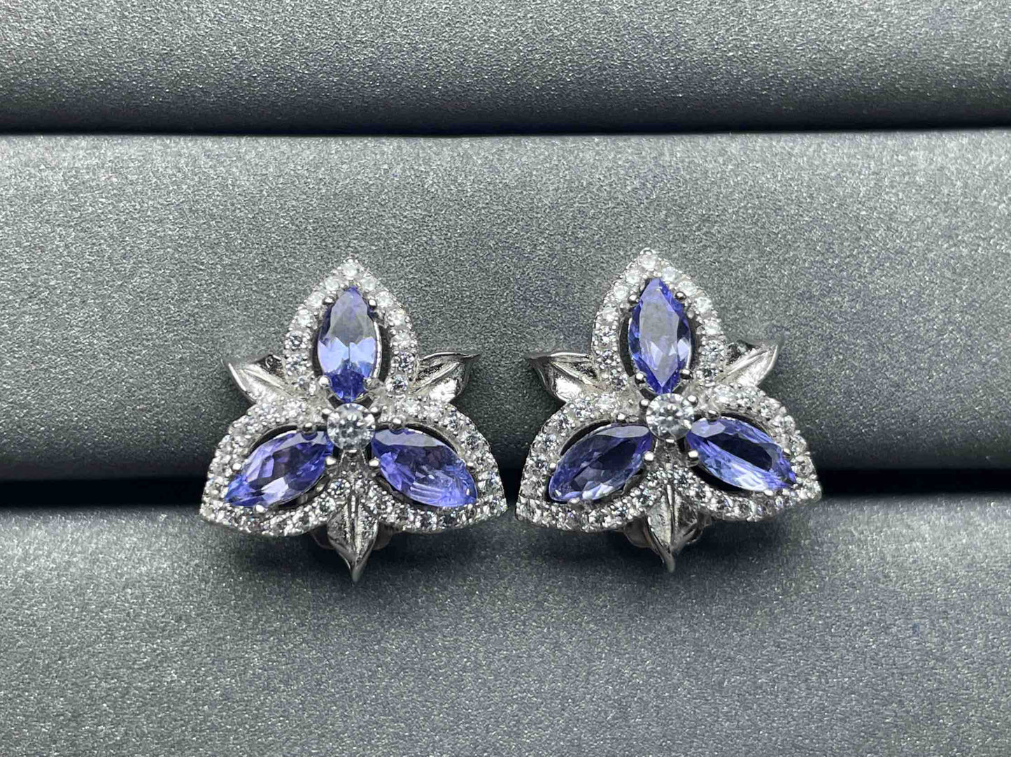 A630 Tanzanite Earrings
