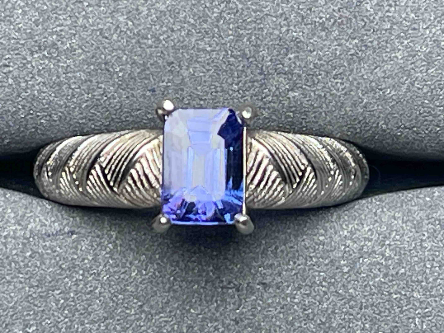 A6461 Tanzanite Ring
