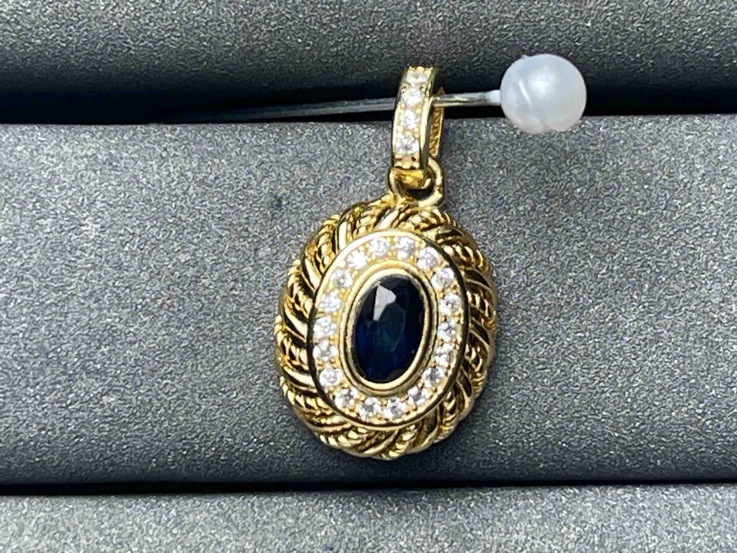 A6491 Tanzanite Pendant