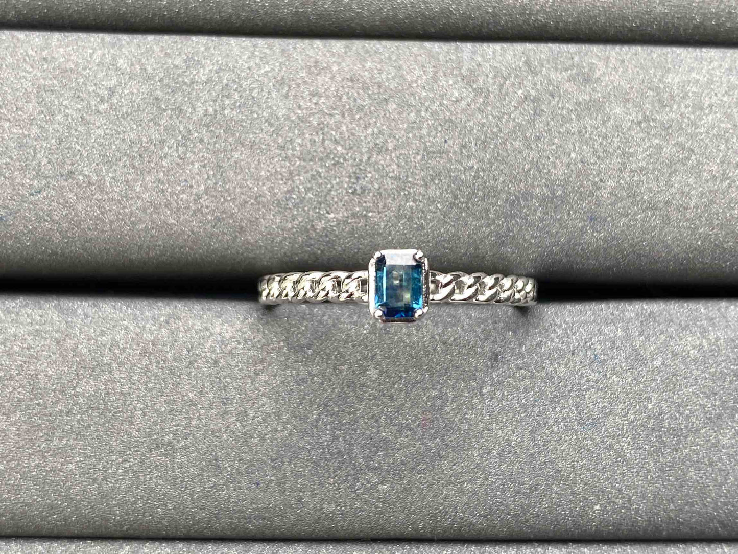 A6567 Teal Sapphire Ring