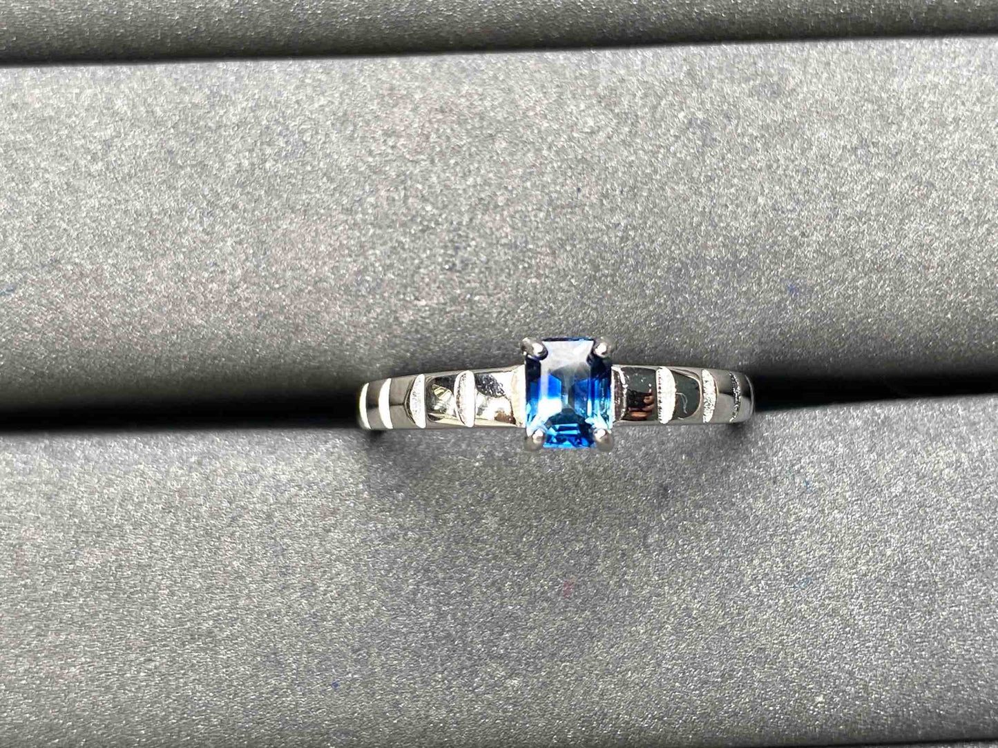 A6569 Teal Sapphire Ring