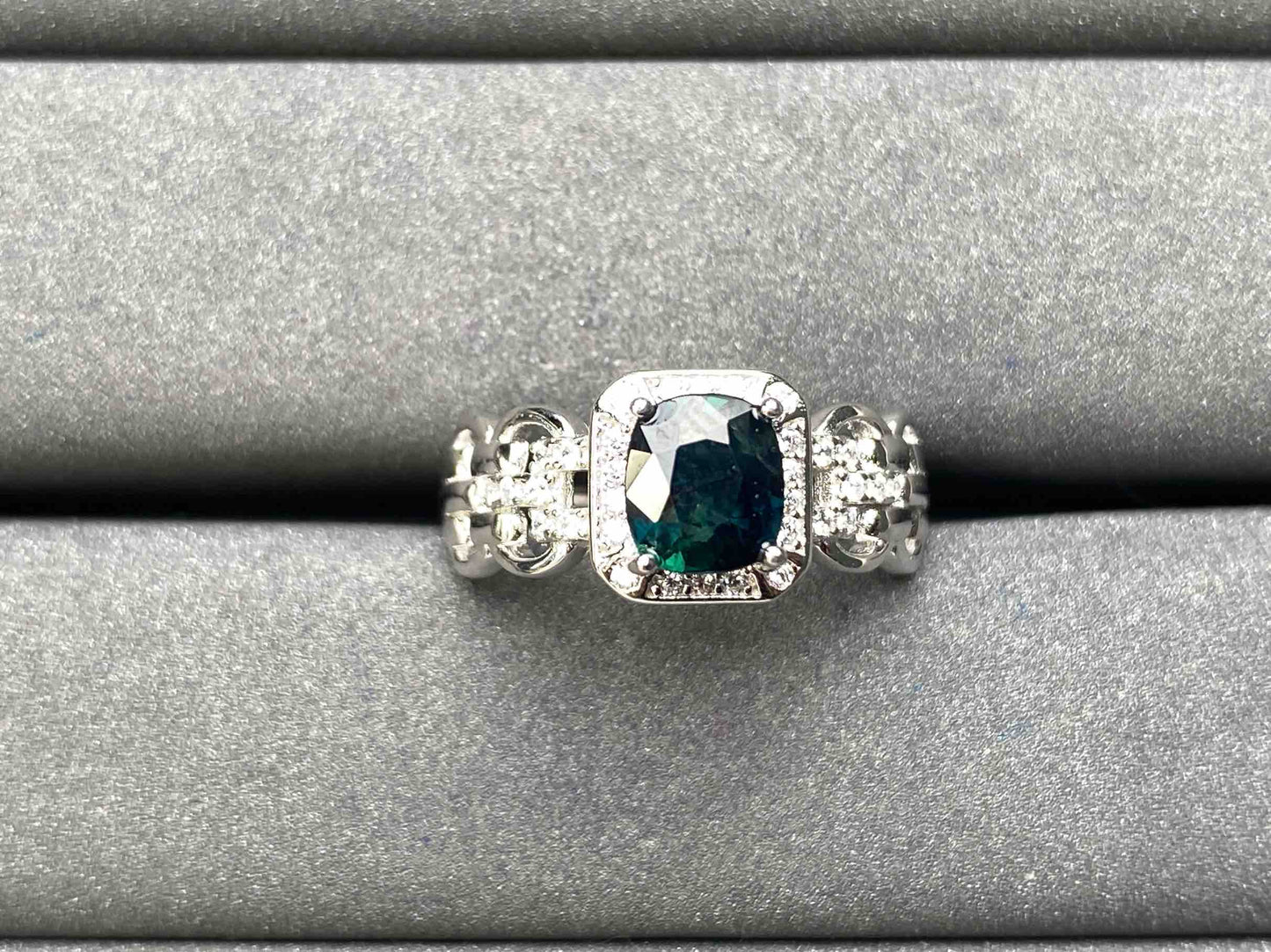 A6570 Teal Sapphire Ring
