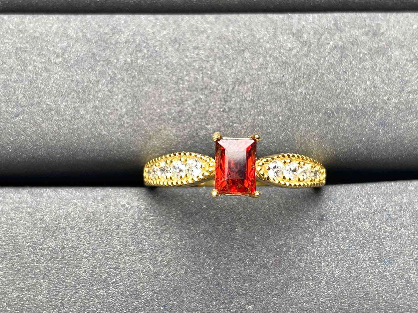 A6606 Spinel Ring