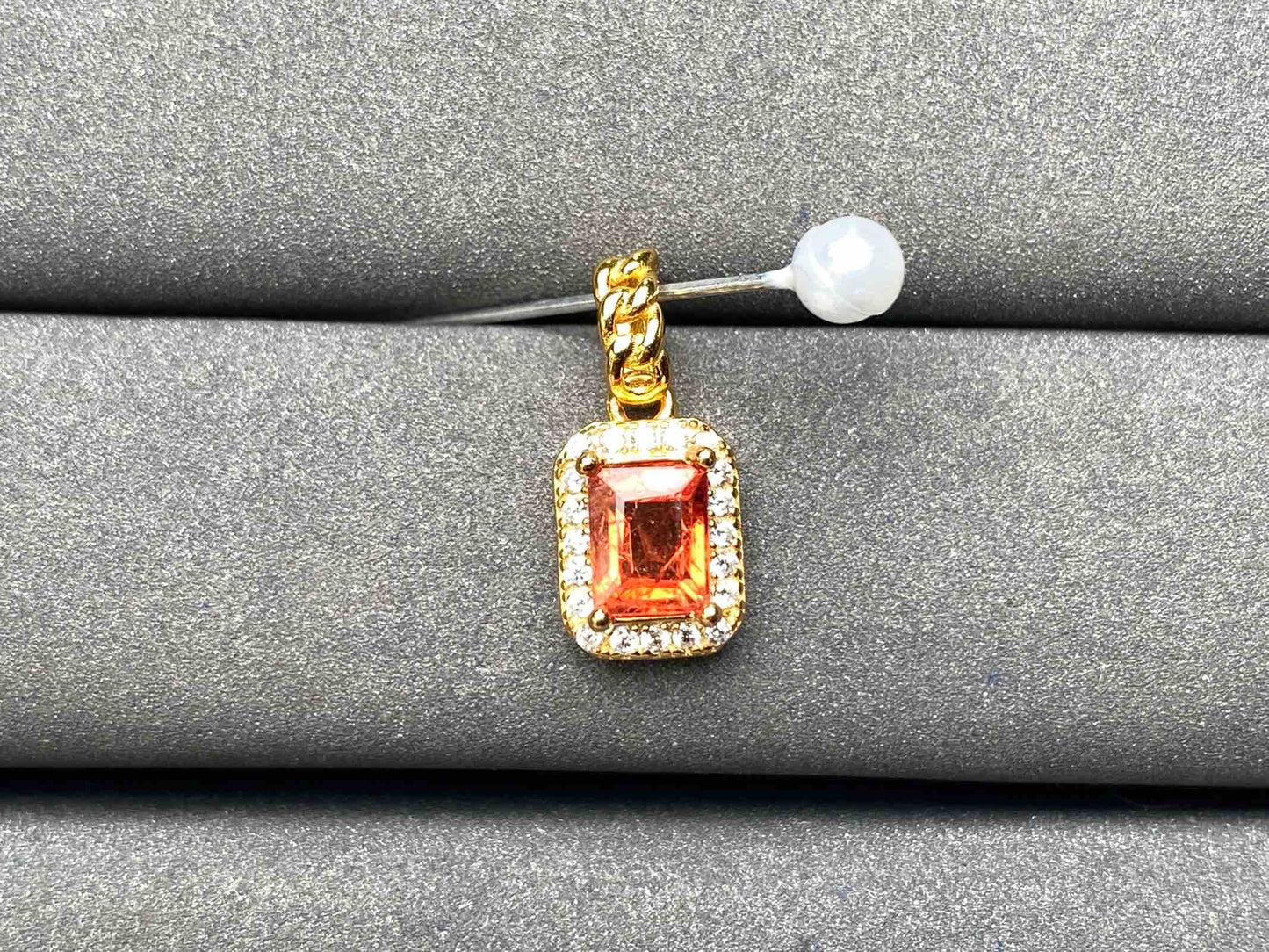 A6621 Spinel Pendant