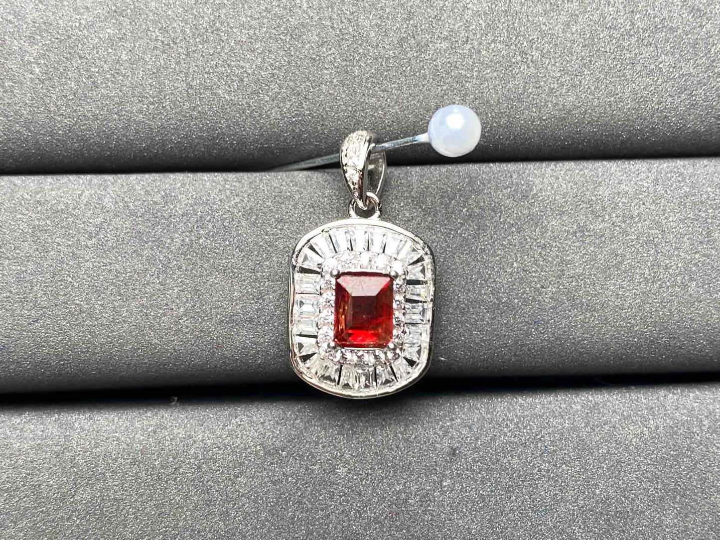 A6643 Spinel Pendant