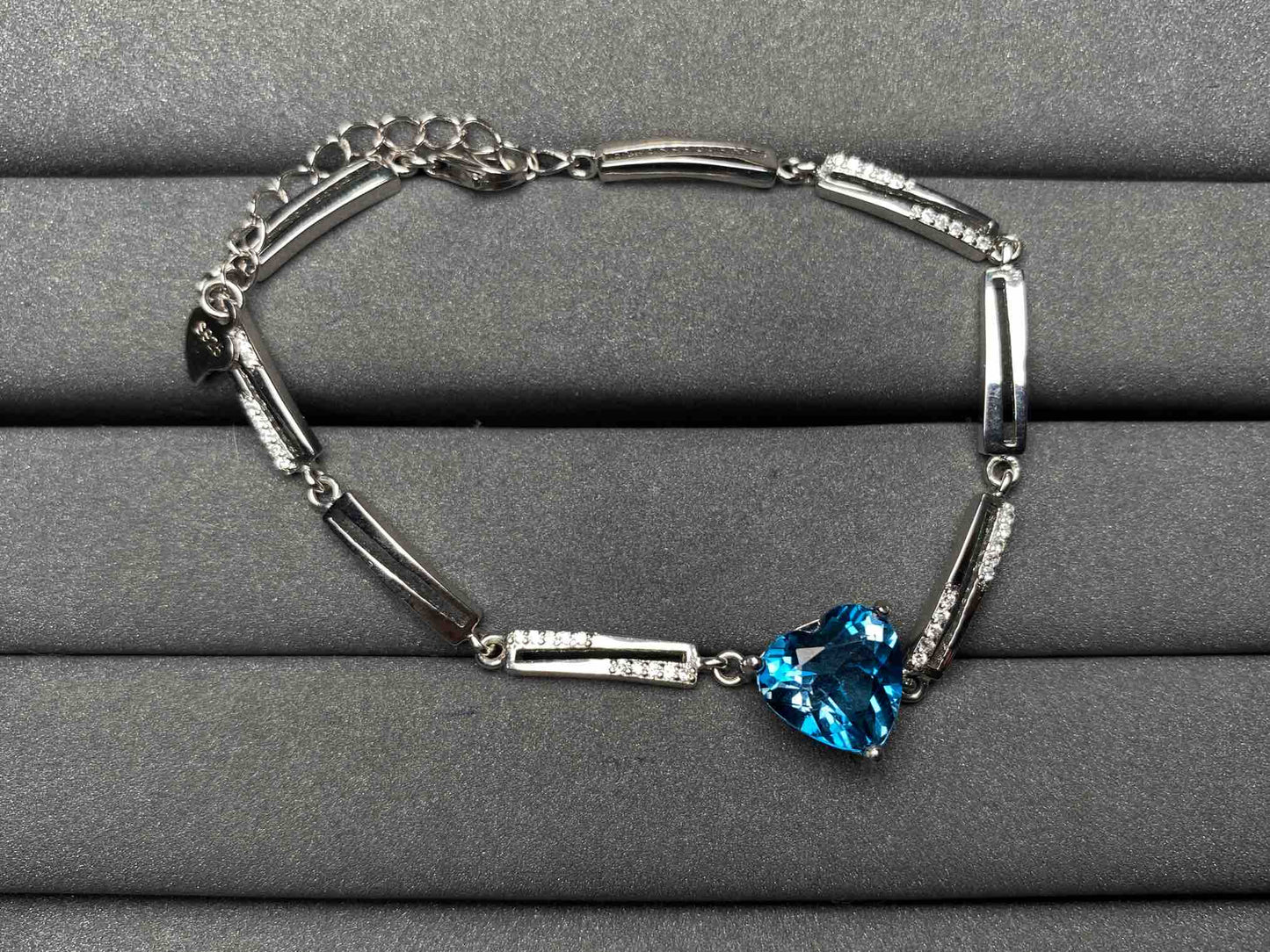 A6671 Topaz Bracelet