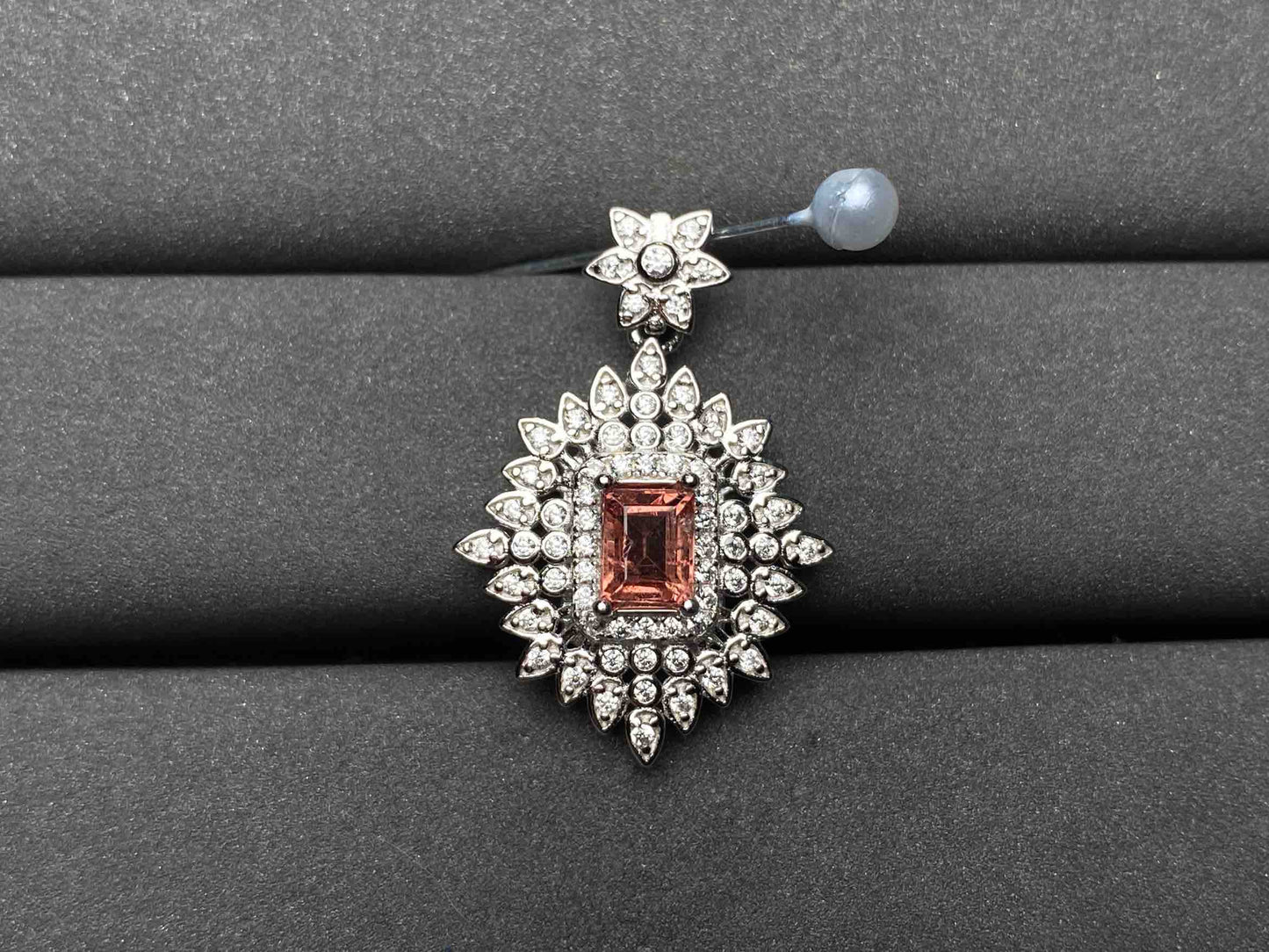 A6681 Spinel Pendant