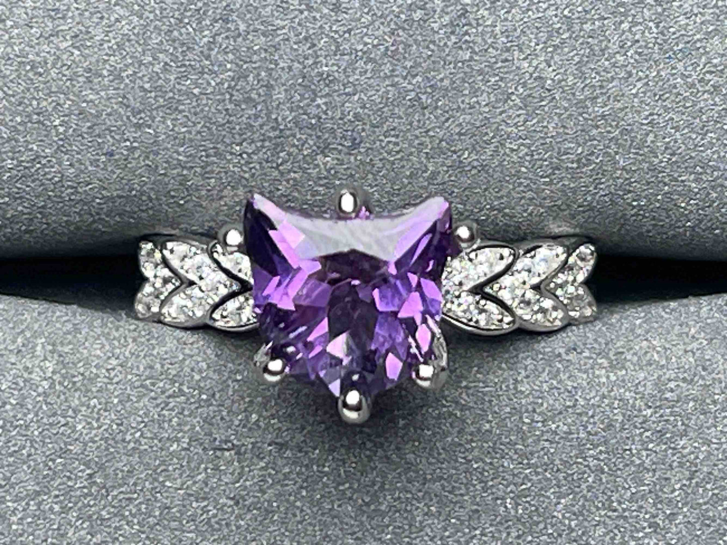 A6725 Amethyst Ring