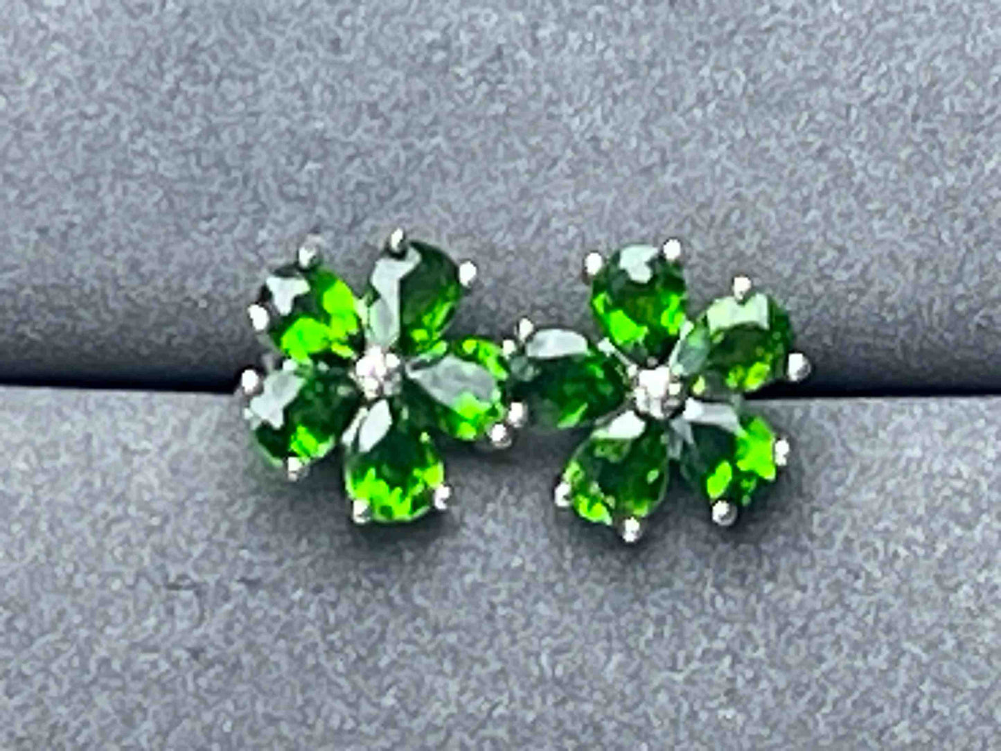 A6772 Diopside Earrings