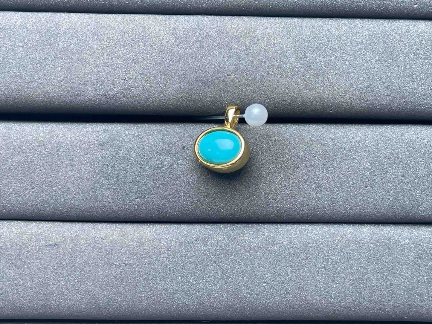 A6817 Turquoise Pendant