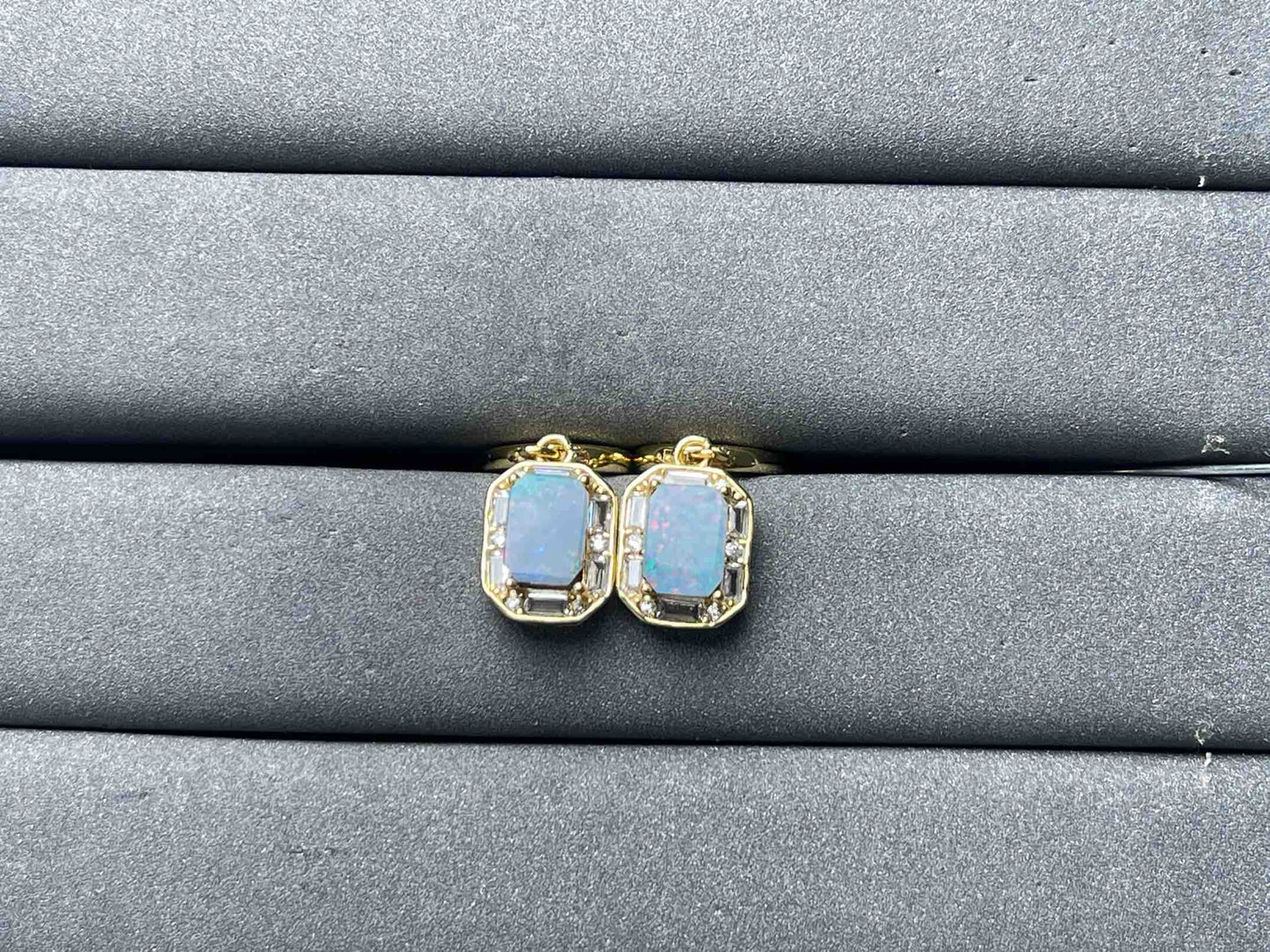 A6888 Opal Earrings