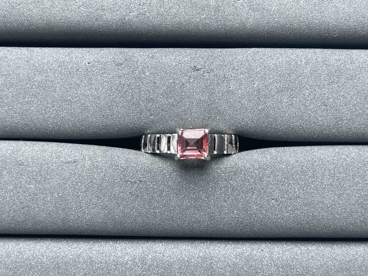 A6953 Spinel Ring