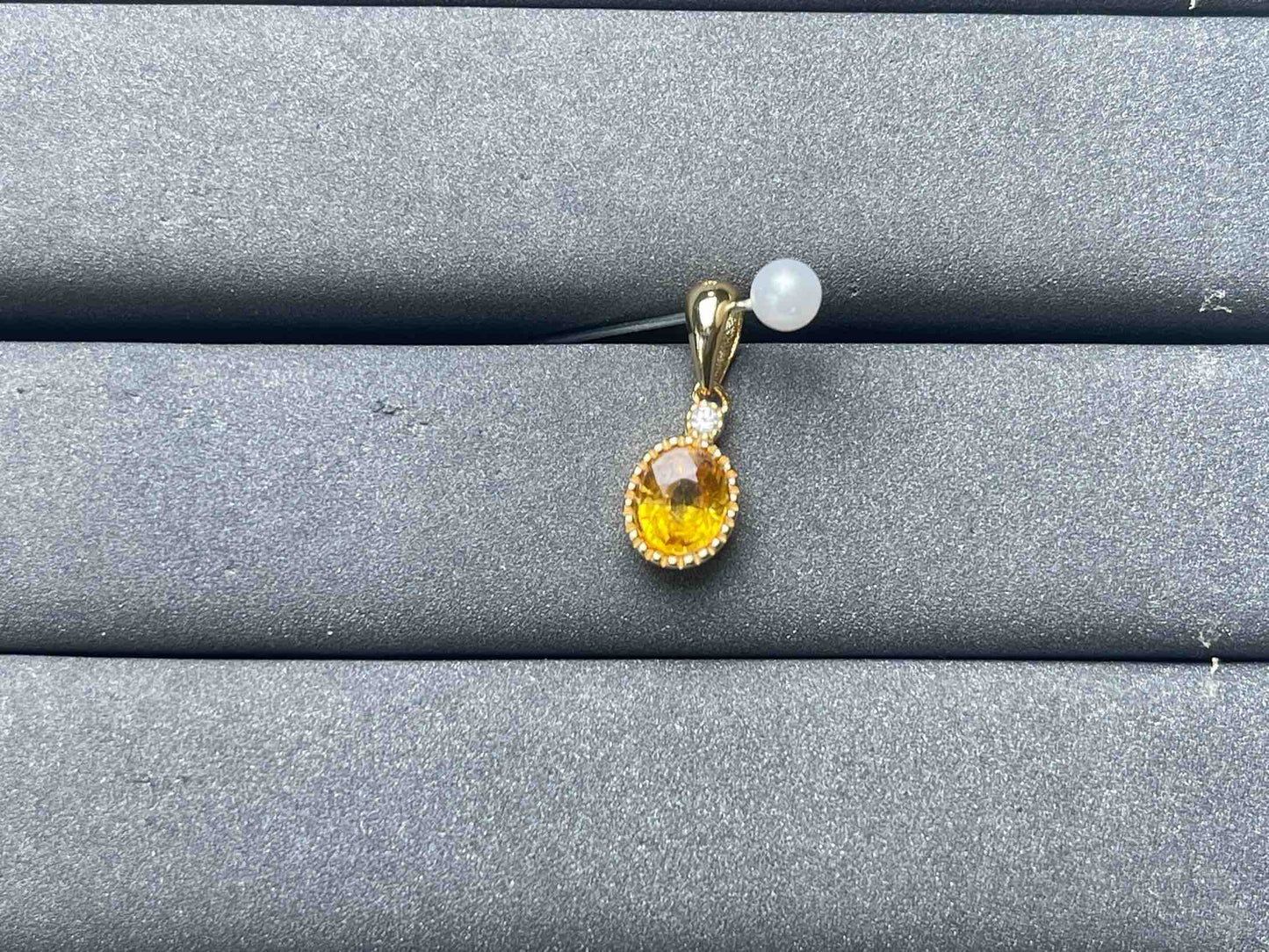 A6969 Sapphire Pendant