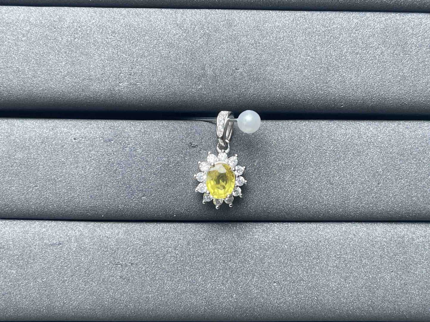 A6971 Sapphire Pendant