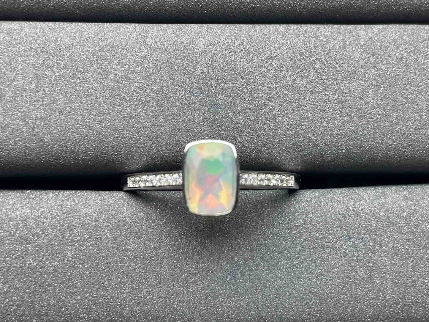 A698 Opal Ring