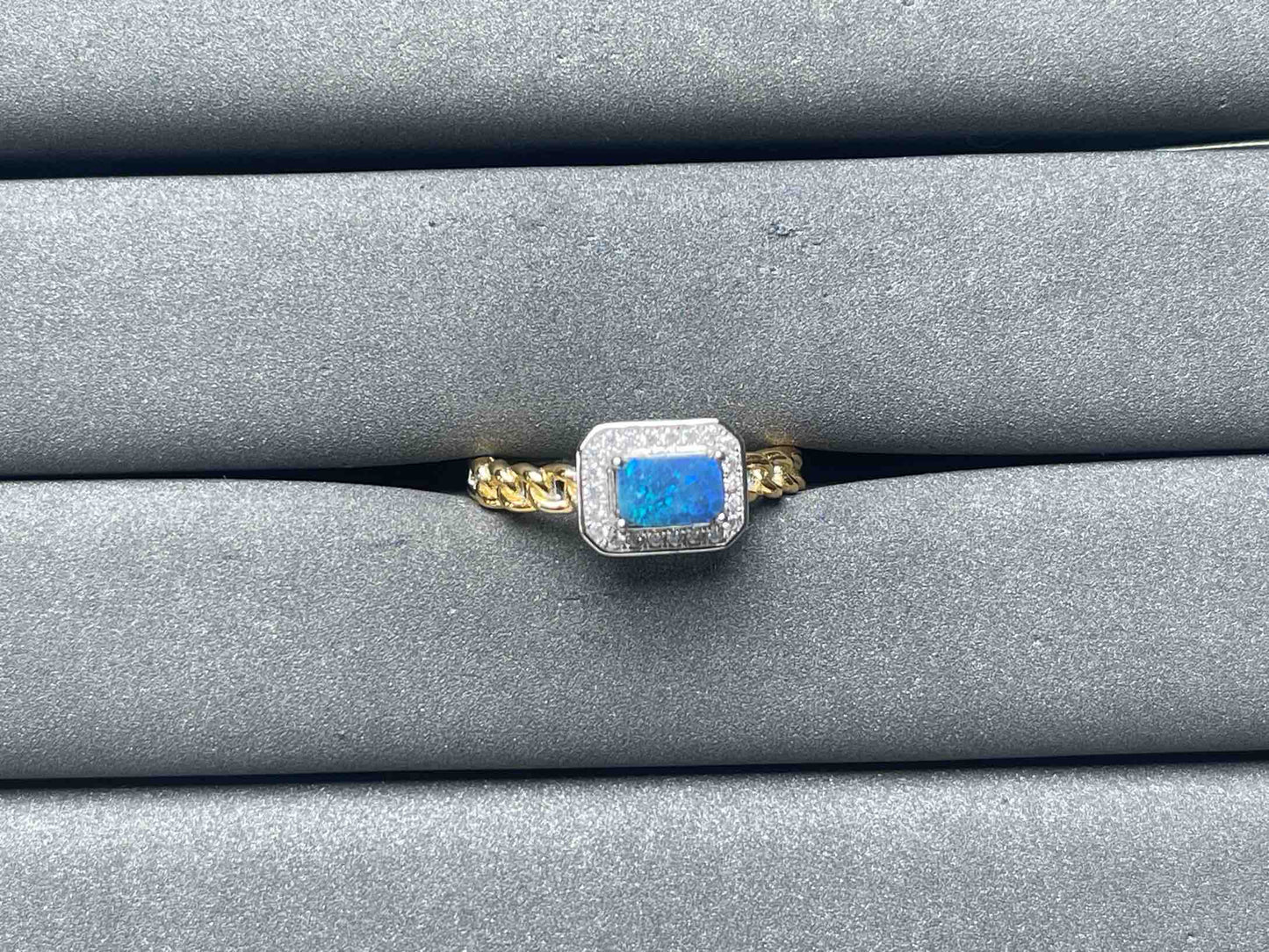A6985 Opal Ring