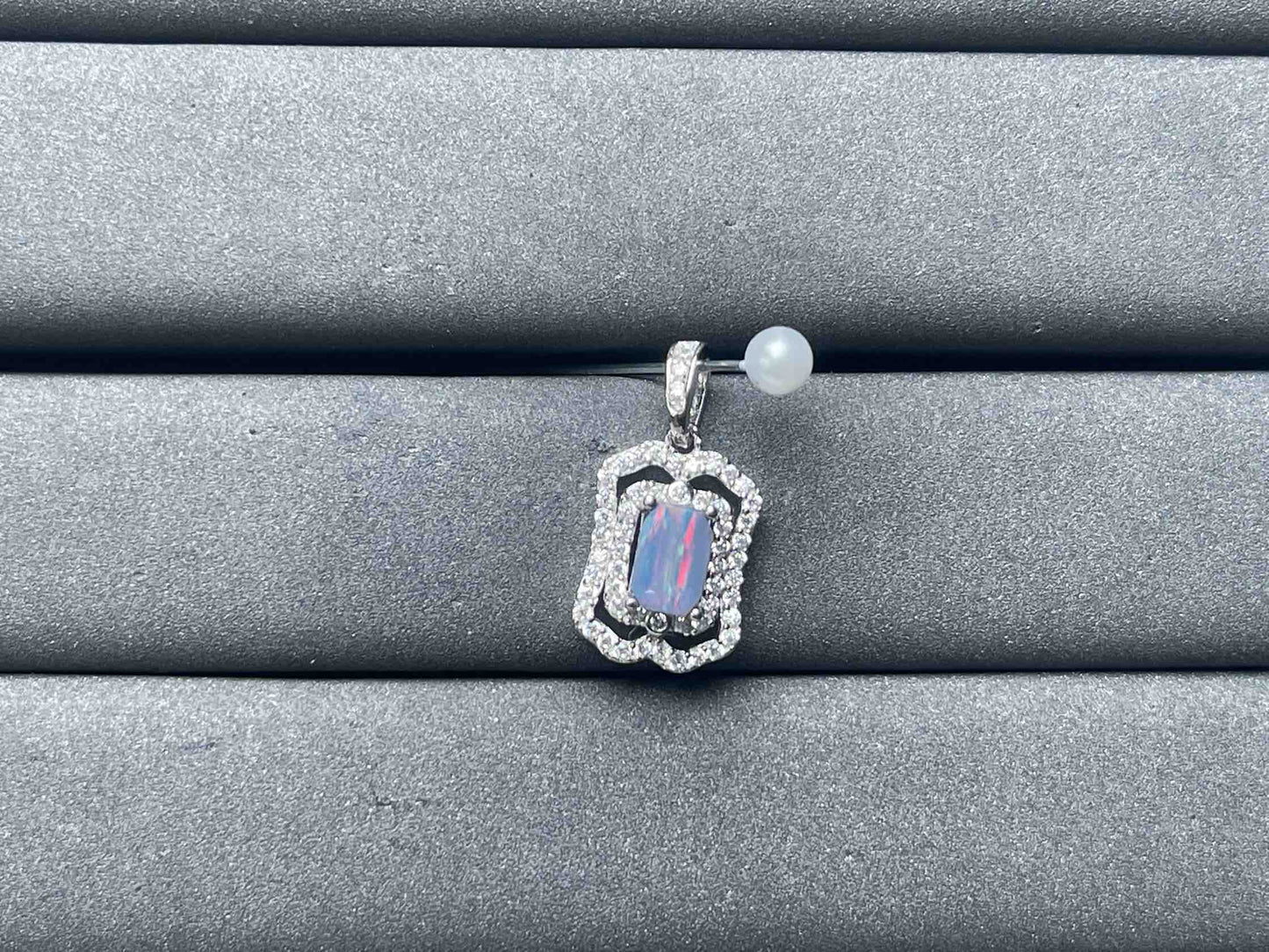 A6989 Opal Pendant