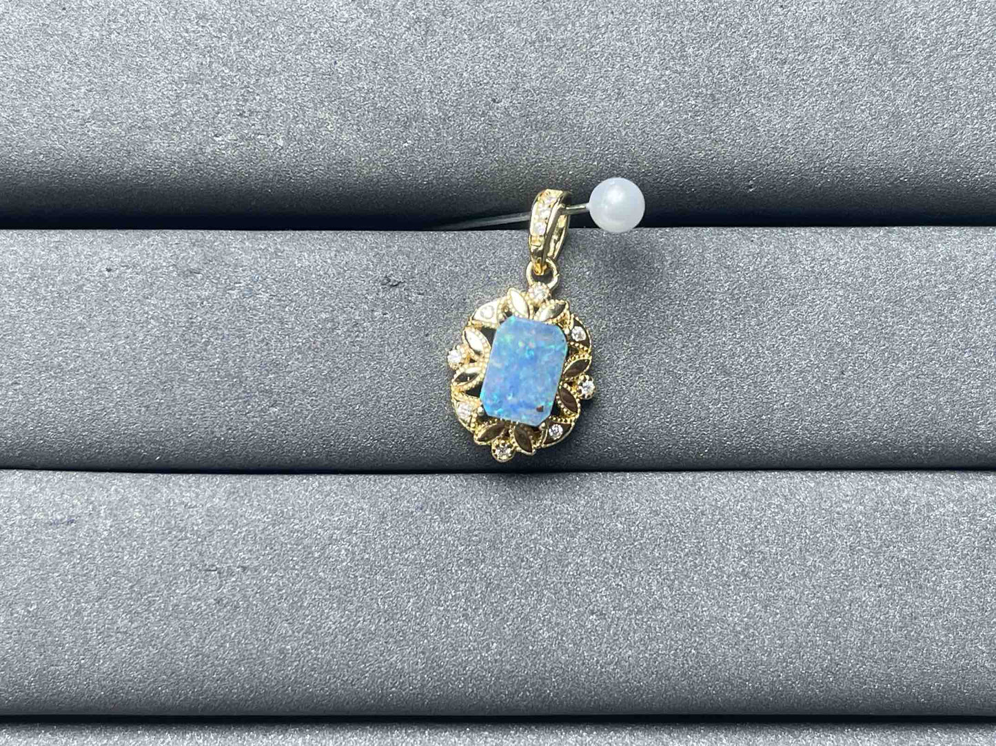 A6993 Opal Pendant