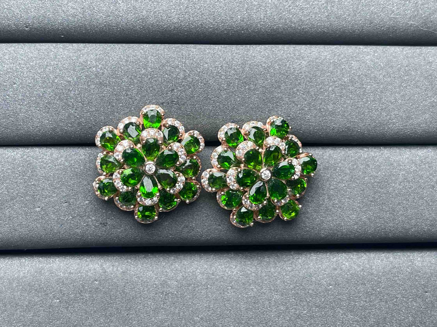 A7005 Diopside Earrings