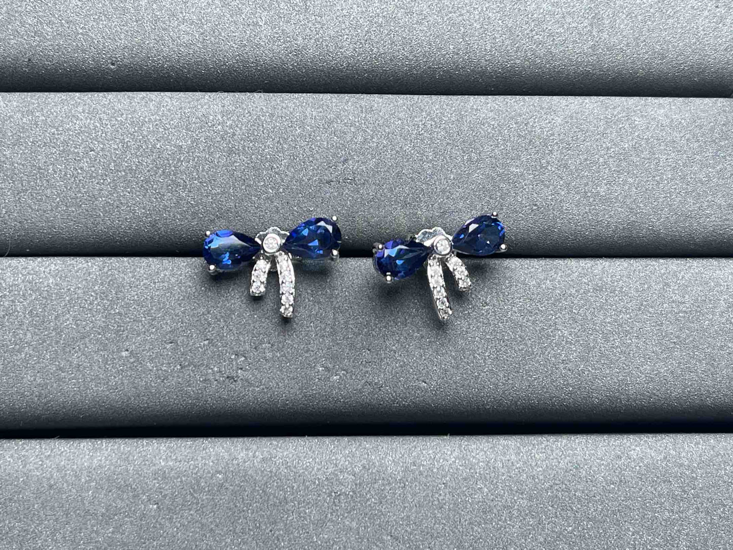 A7117 Topaz Earrings