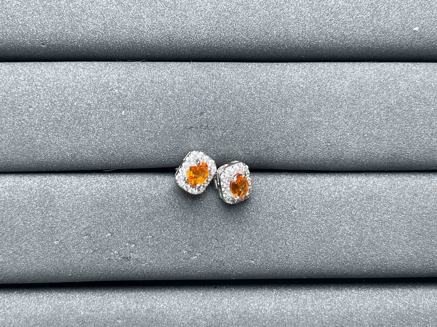 A7172 Sapphire Earrings