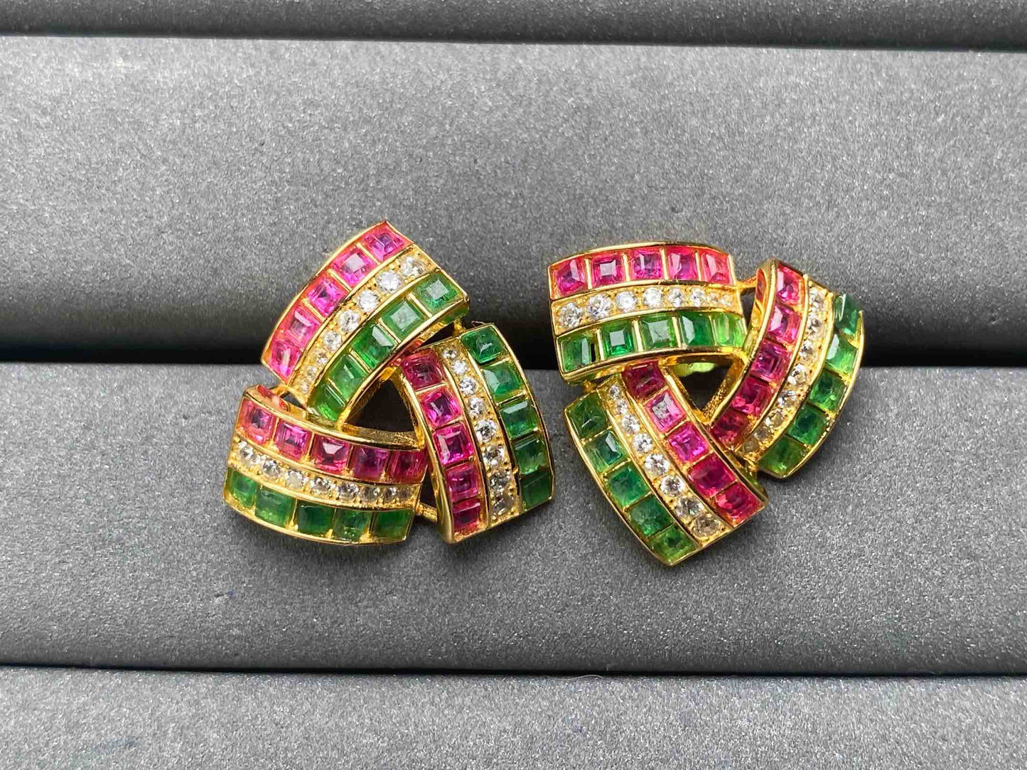 A7183 Emerald Earrings