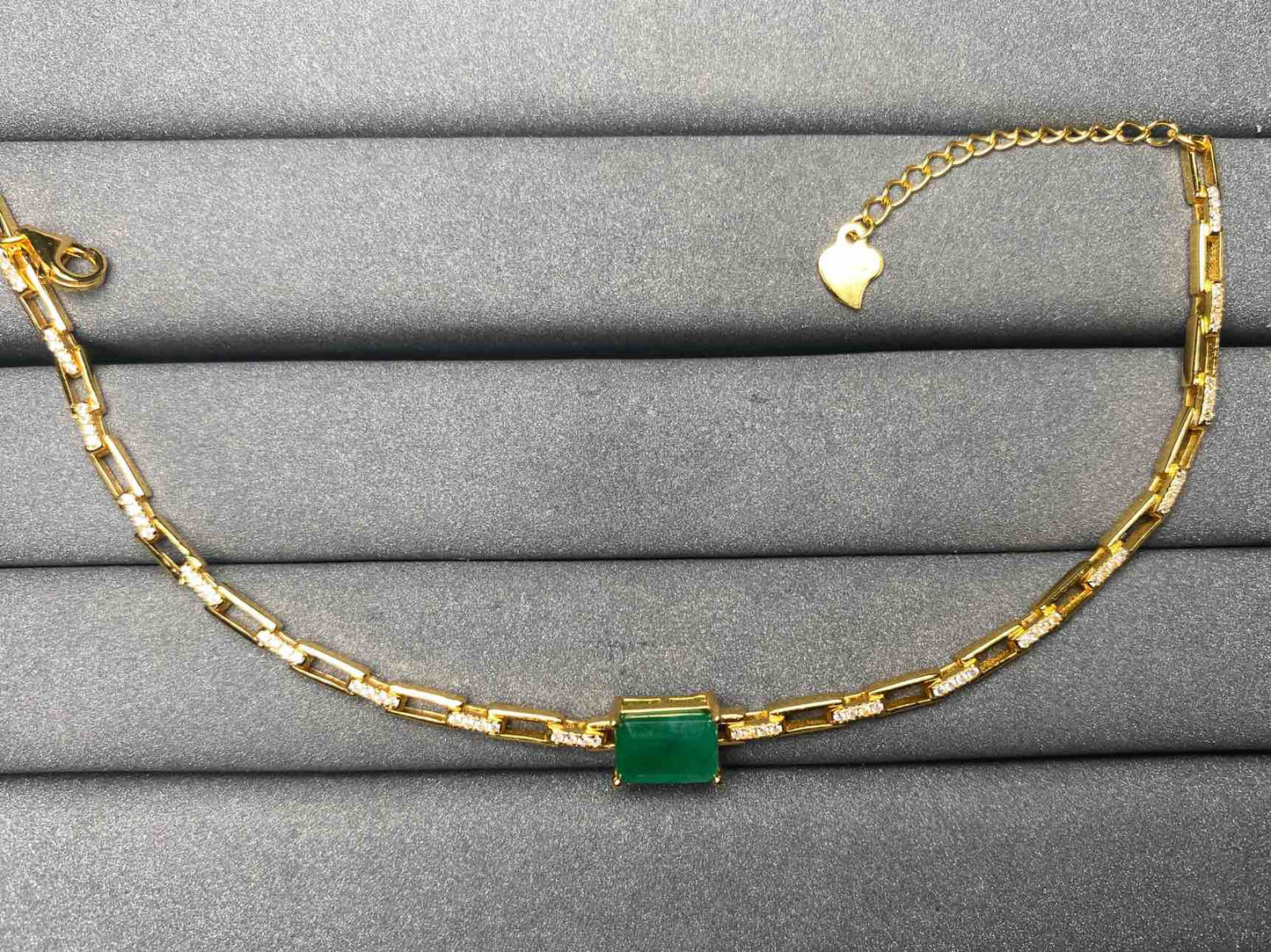 A7332 Emerald Bracelet