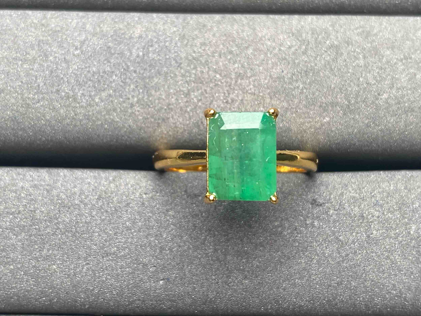 A7336 Emerald Ring