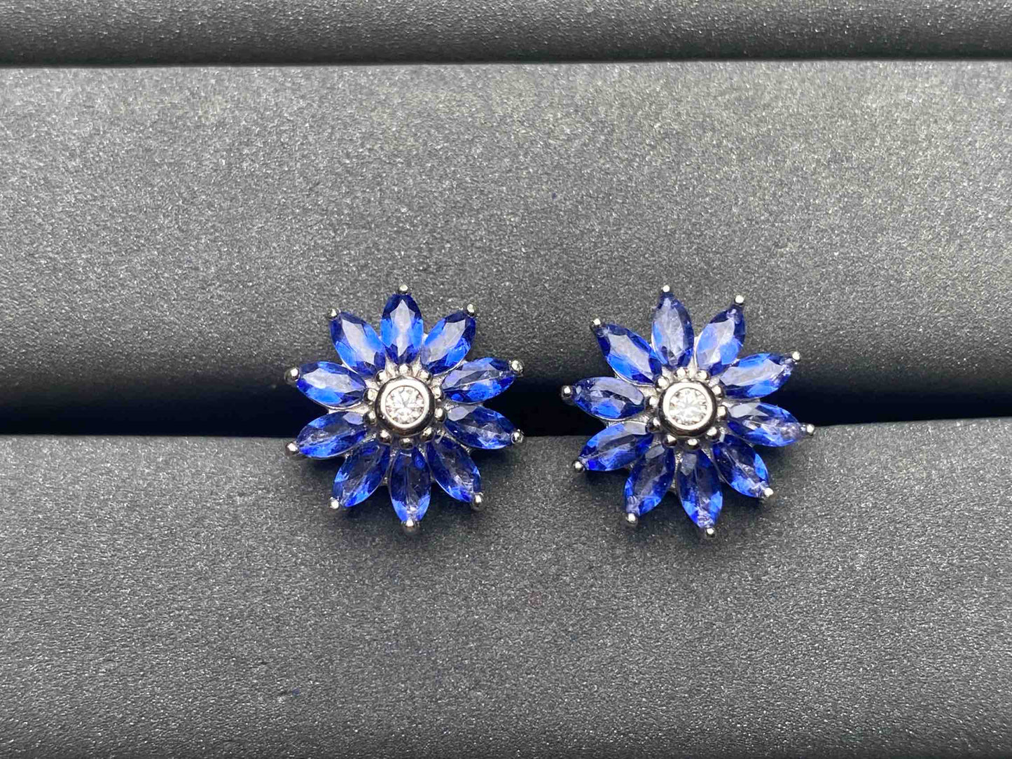 A7380 Tanzanite Topaz Earrings