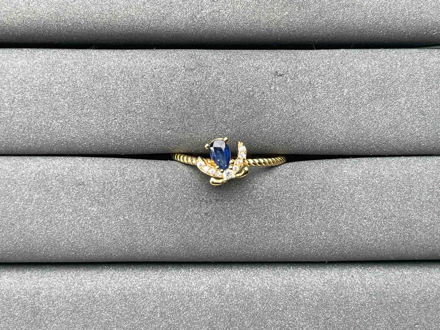 A7467 Sapphire Ring