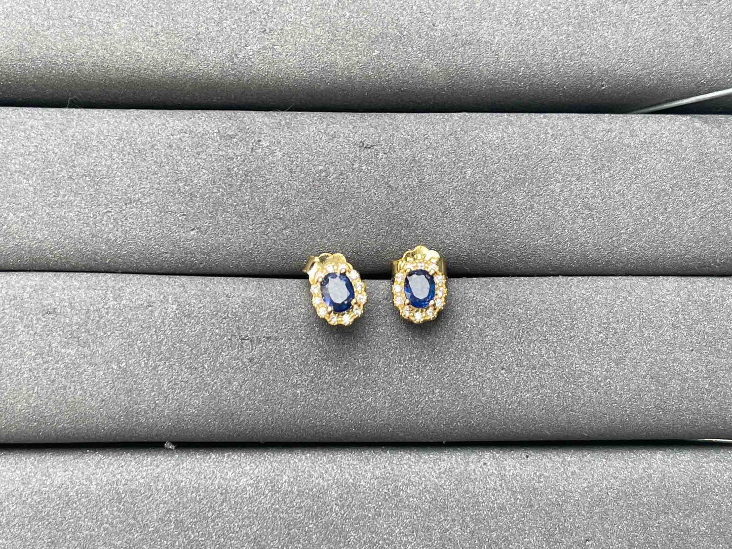 A7480 Sapphire Earrings