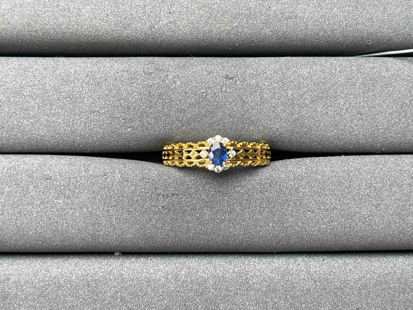 A7498 Sapphire Ring