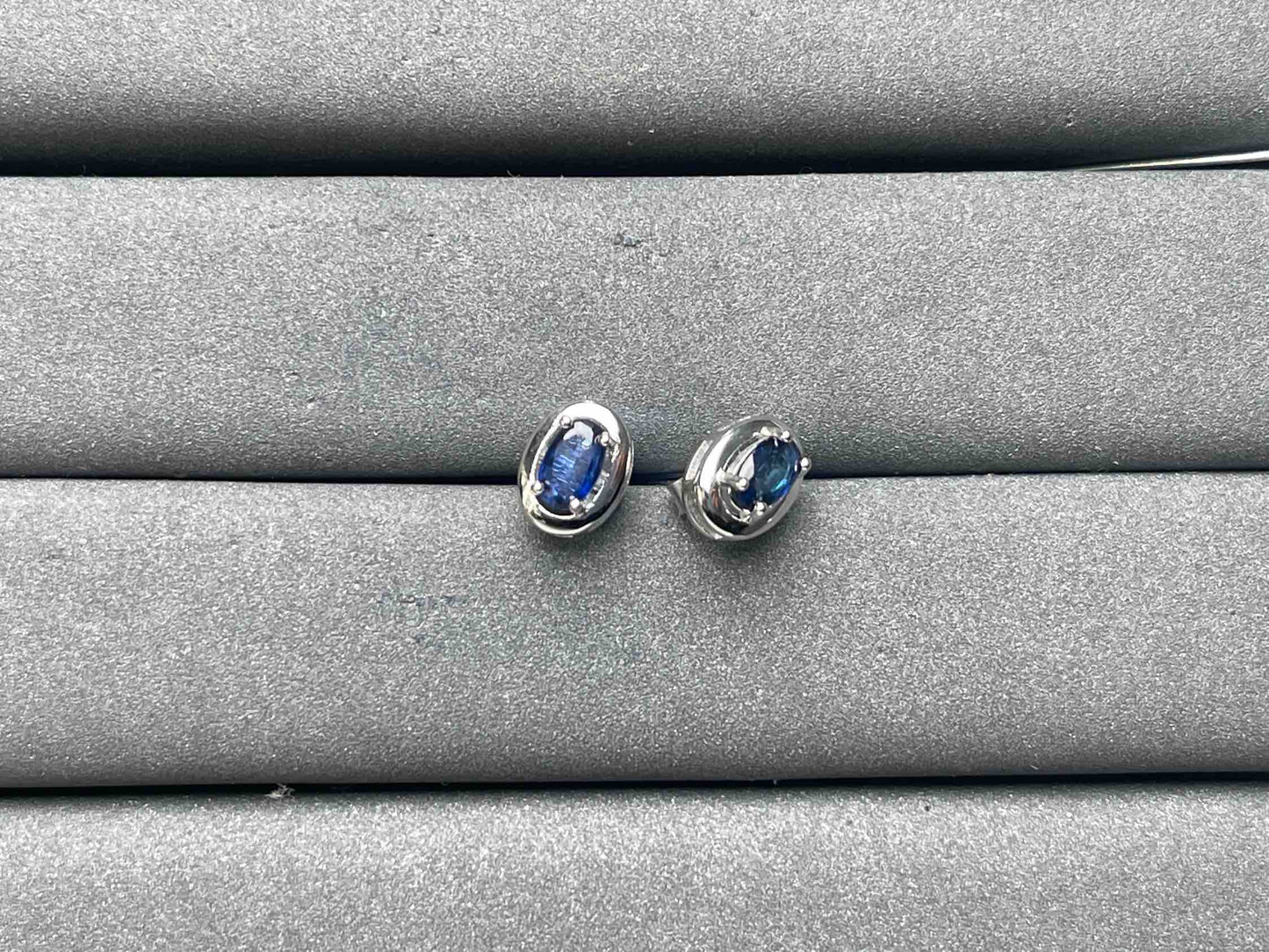 A7516 Sapphire Earrings
