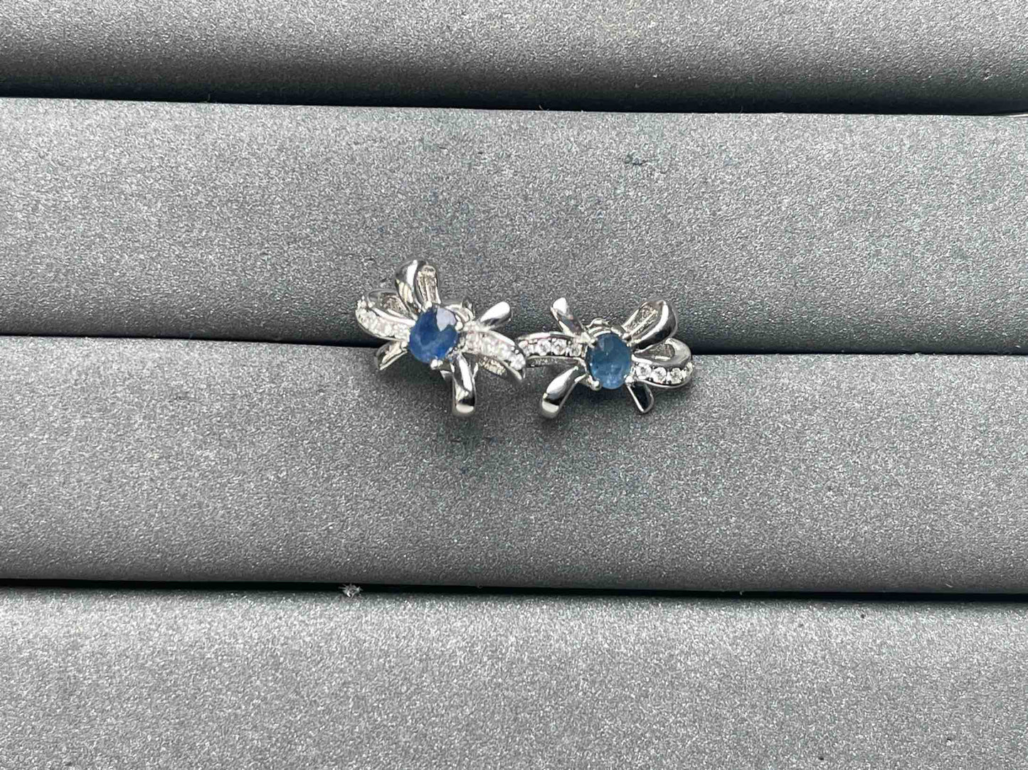 A7517 Sapphire Earrings