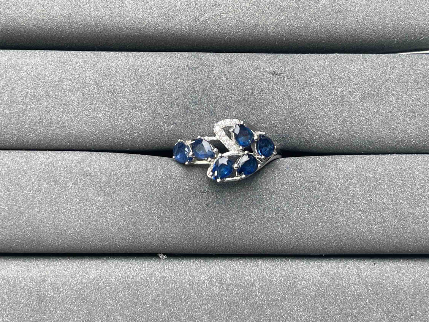 A7524 Sapphire Ring