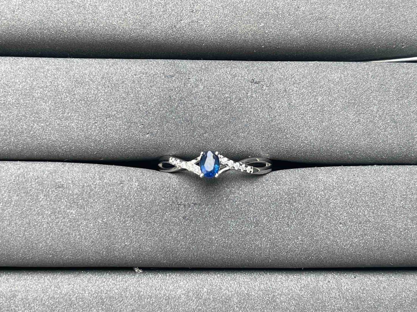 A7527 Sapphire Ring