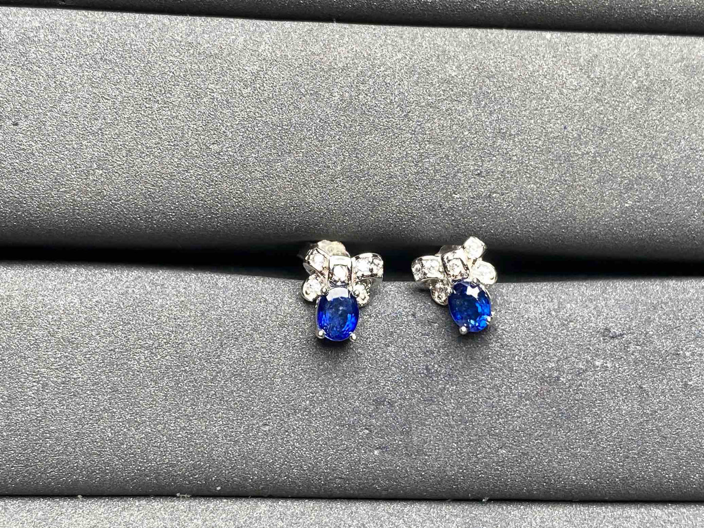 A7901 Blue Sapphire Earrings