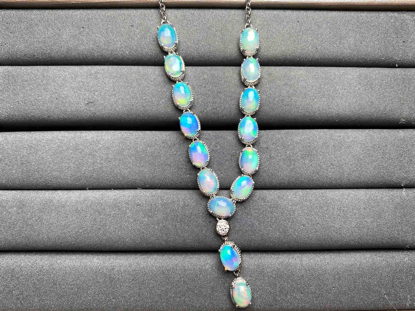 A7924 Opal Necklace