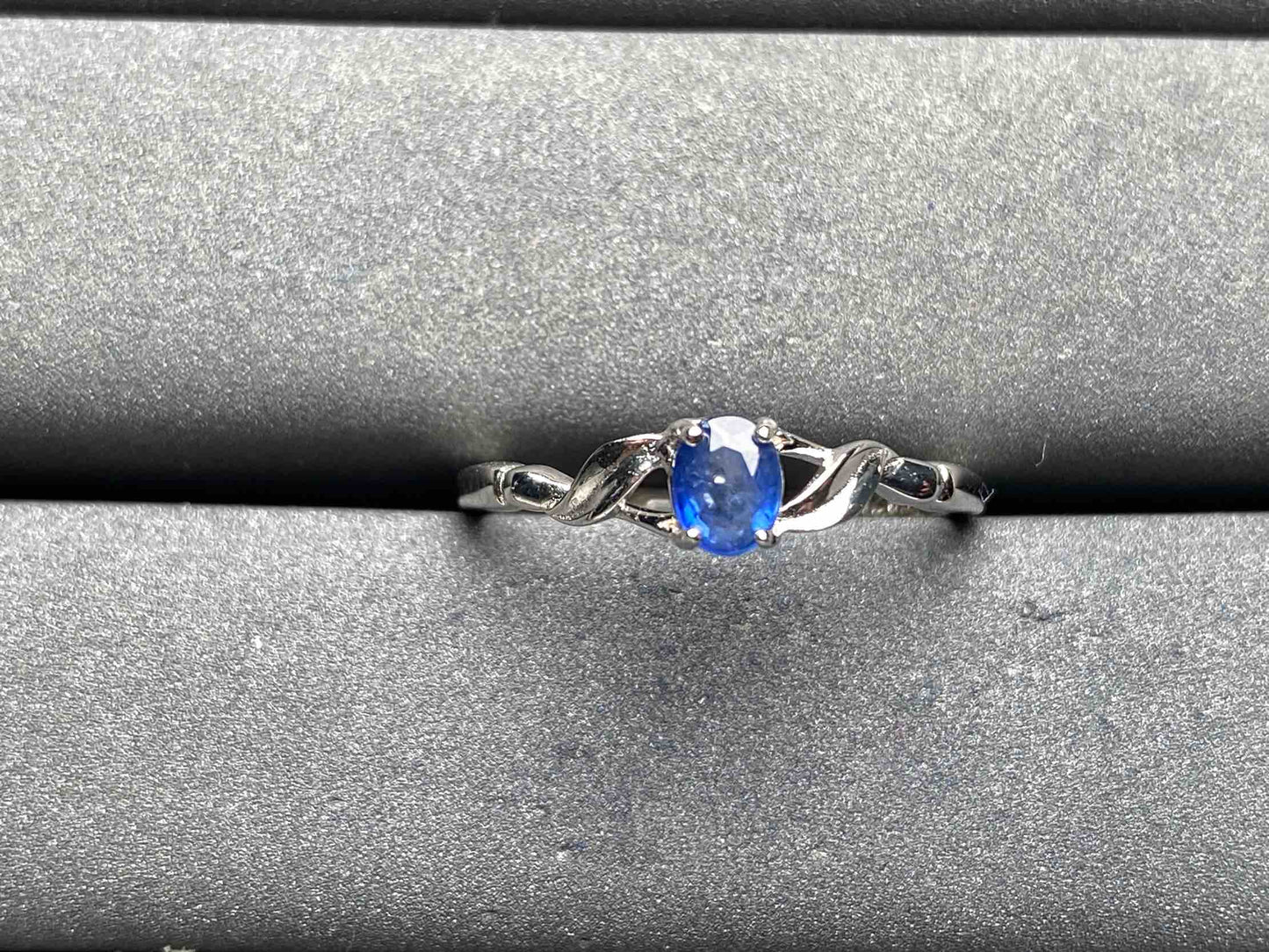 A7947 Blue Sapphire Ring