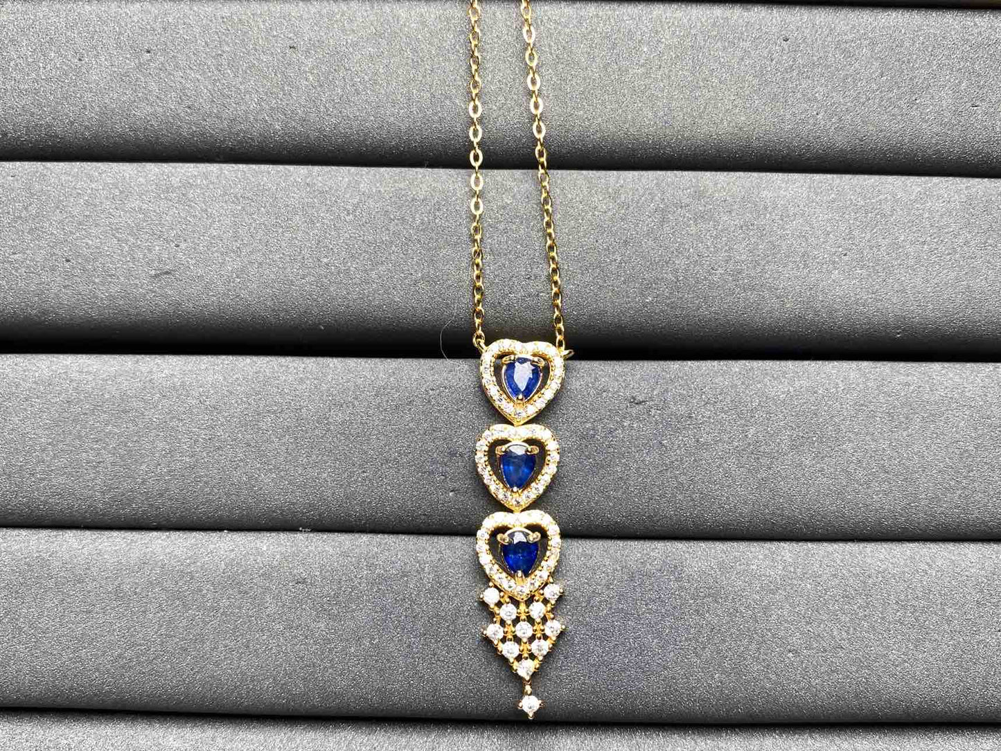 A7953 Blue Sapphire Necklace