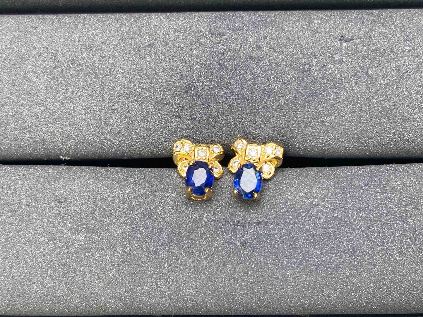A7967 Sapphire Earrings