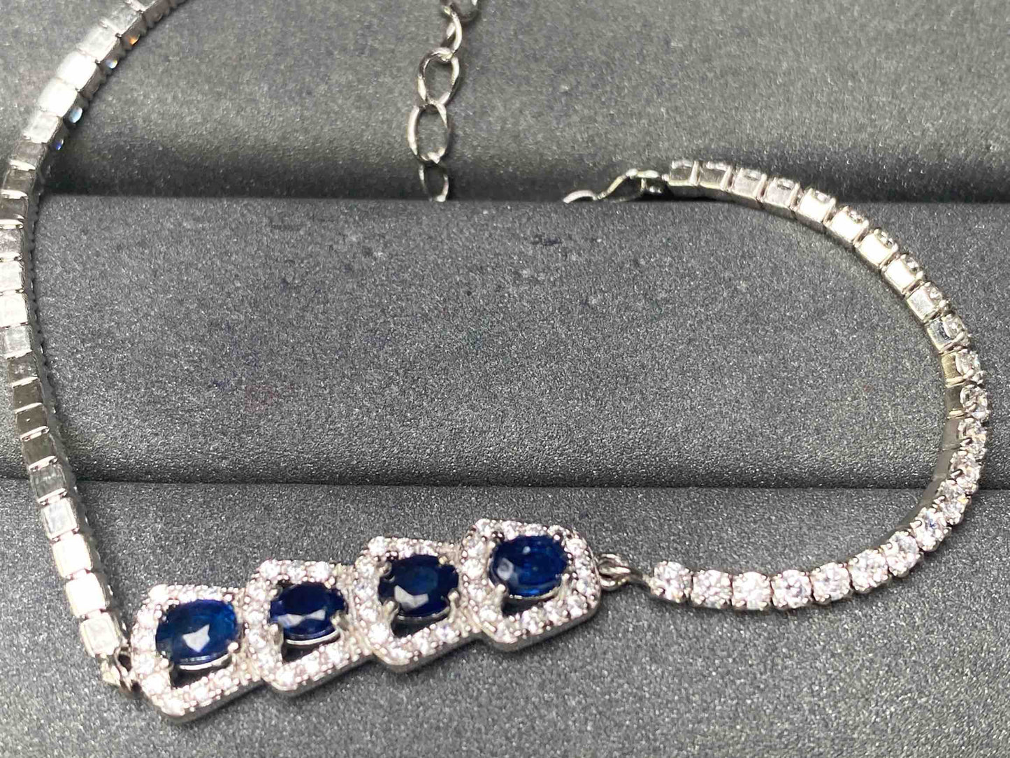 A8009 Sapphire Bracelet