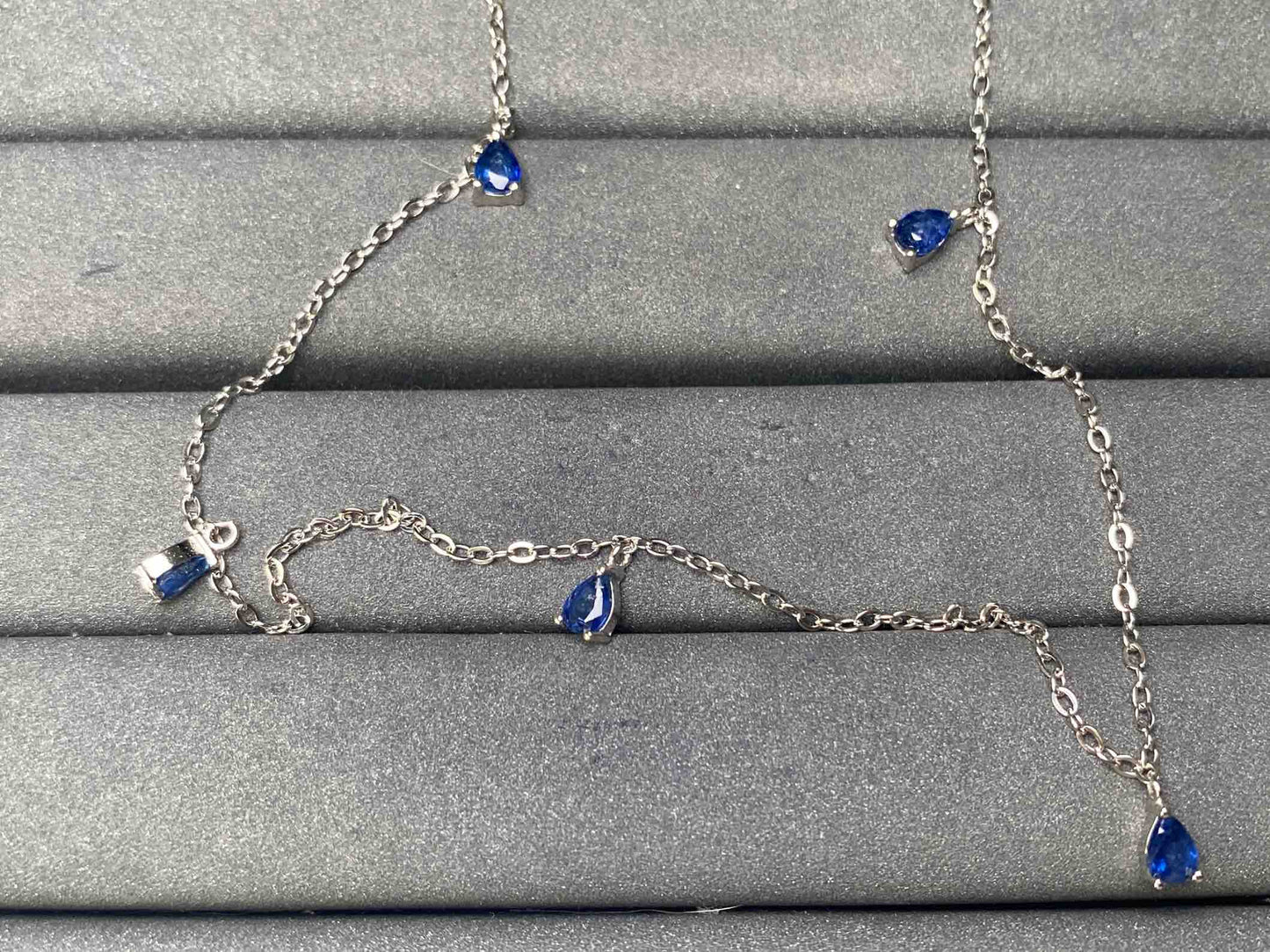 A8010 Sapphire Necklace