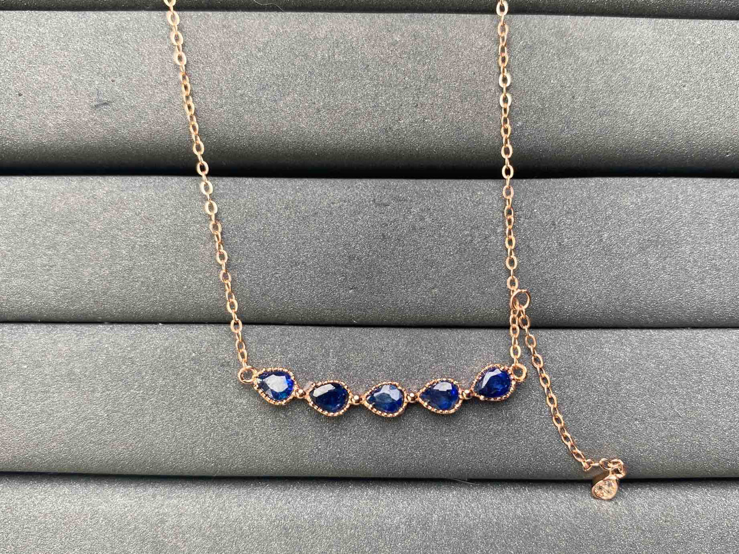 A8017 Sapphire Necklace