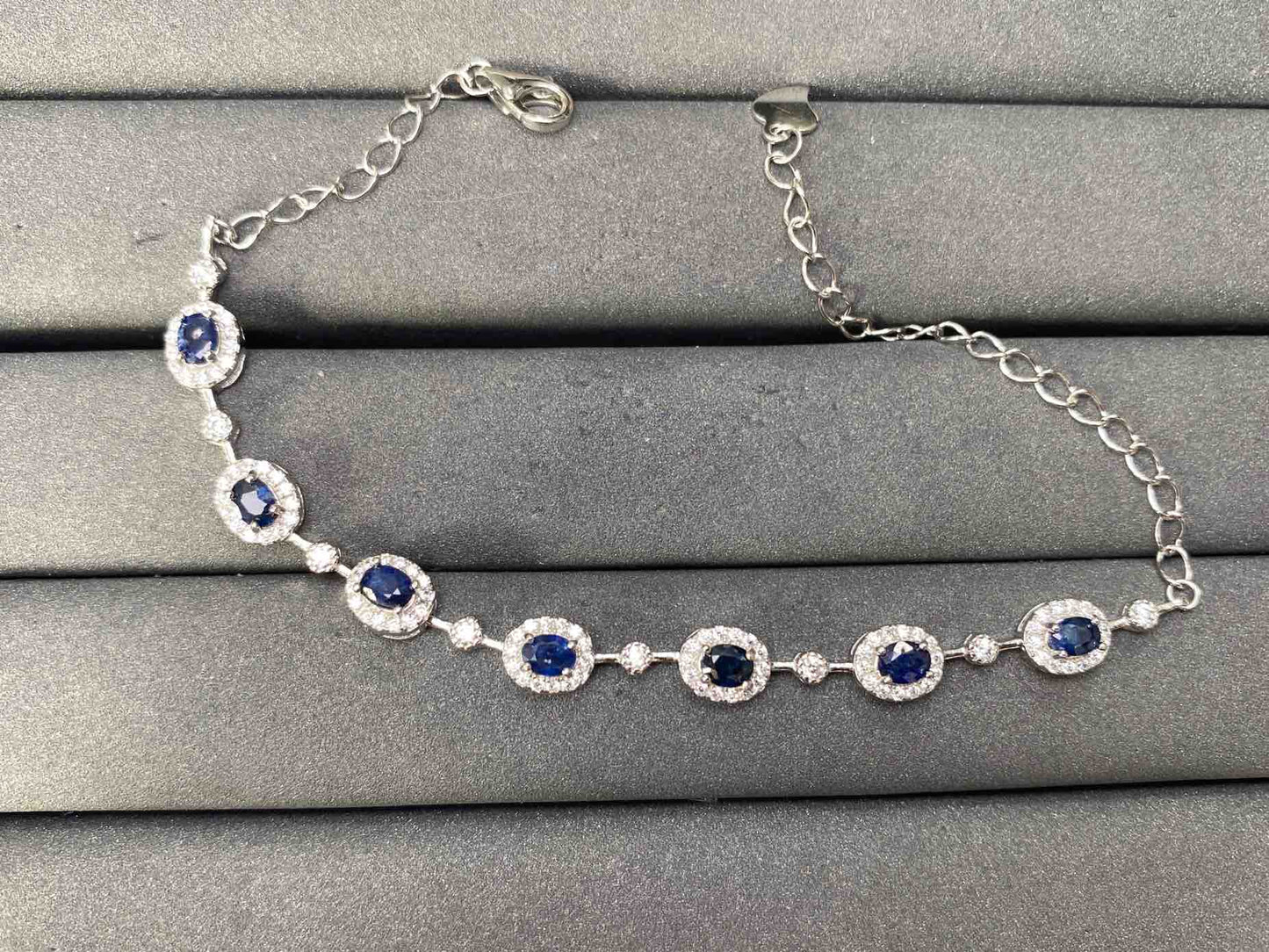 A8123 Sapphire Bracelet