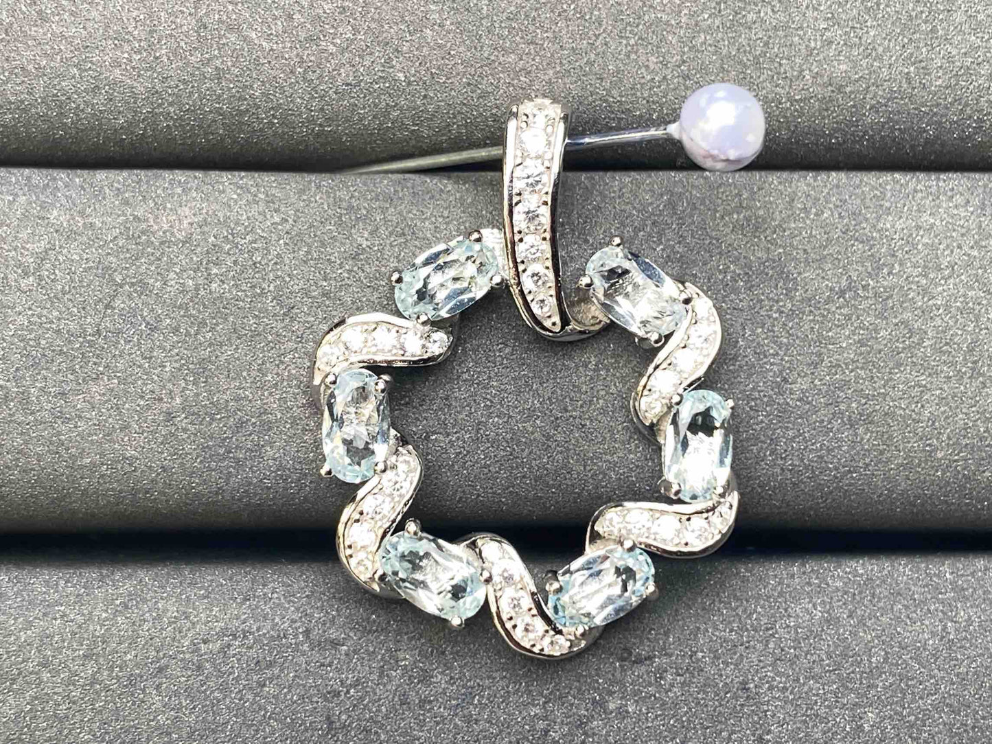 A8198 Sapphire Pendant